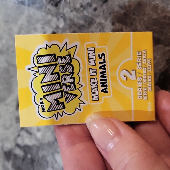 Miniverse Make It Mini Animals Gerbil - Picture 2 of 5